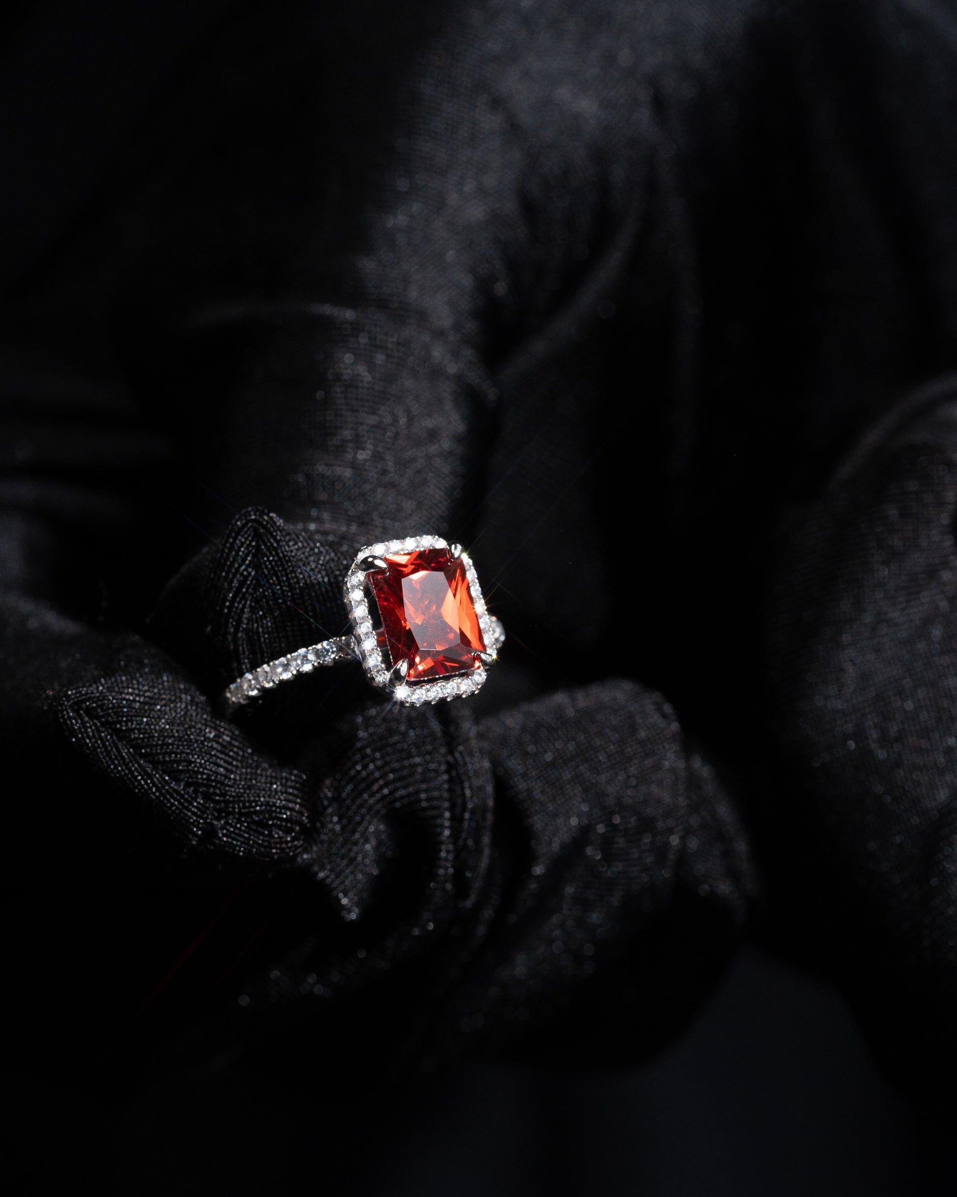 Ruby Glow Ring - Kejsar